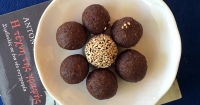 Μπαλάκια ενέργειας με σοκολάτα &amp; κινόα - Chocolate - quinoa energy balls